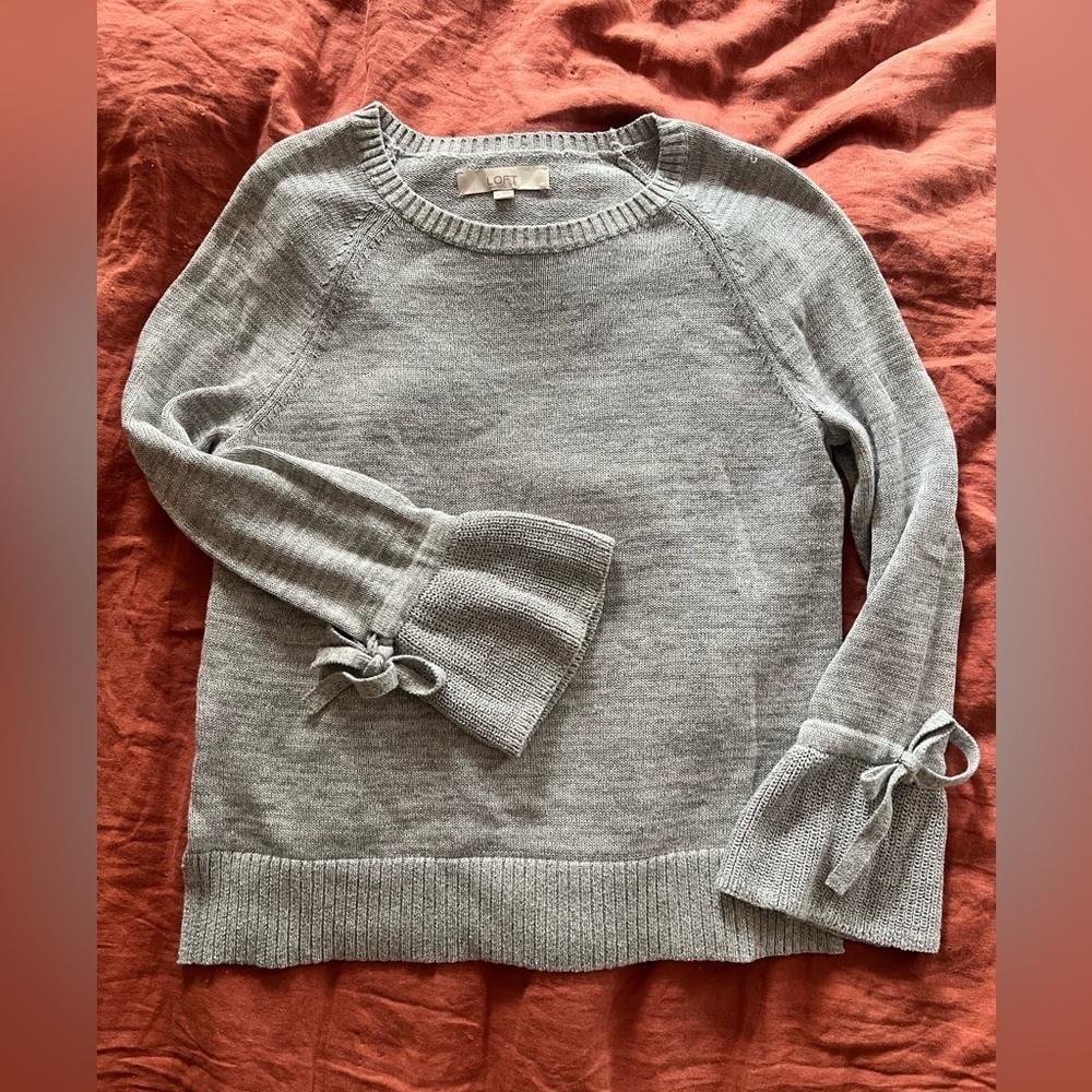 LOFT Silver Sparkle Heather Gray Sweater | Size M